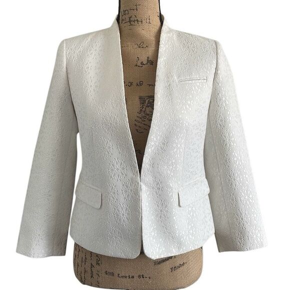 EUC Ann Taylor Petites White Jacquard Embroidered/Raised Leaf Pattern Sleek Open - Picture 4 of 12